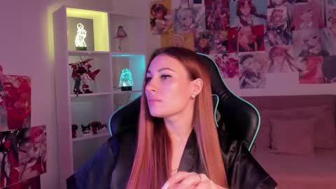 NoraFoxes online show from November 27, 2025, 5:37 pm