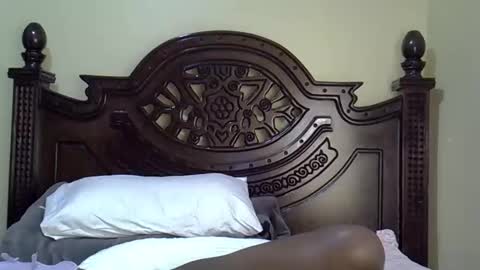 norah_pure online show from October 12, 2025, 9:03 pm