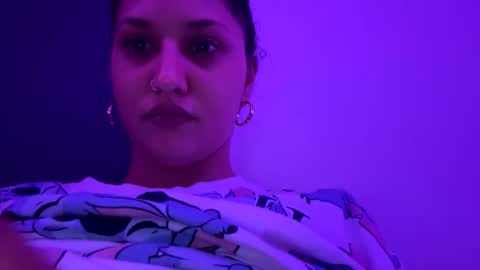 NoraKiss1 online show from May 6, 2026, 9:42 pm