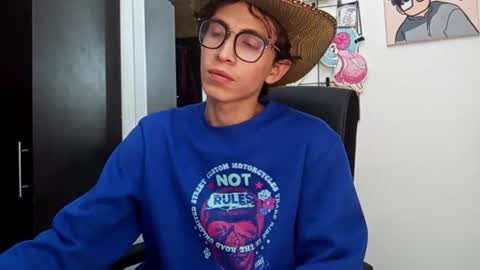 Snapshot of norehg__ chatting on September 16, 2025, 8:37 am Norehg online show from September 16, 2025, 8:37 am