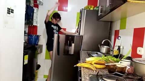 Snapshot of norehg__ chatting on September 29, 2025, 8:30 am Norehg online show from September 29, 2025, 8:30 am