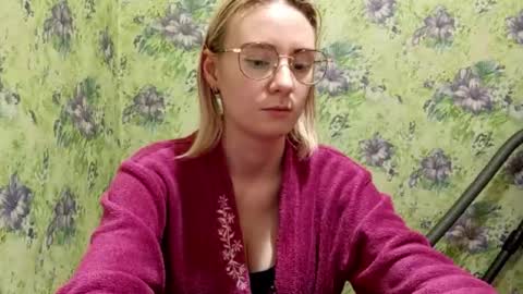 Snapshot of norinebaeza chatting on October 23, 2025, 1:43 pm Lola online show from October 23, 2025, 1:43 pm