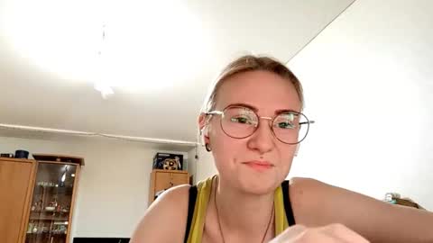 Snapshot of norinebaeza chatting on November 29, 2025, 1:14 pm Lola online show from November 29, 2025, 1:14 pm