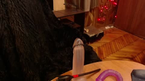 Snapshot of norma_gin chatting on December 17, 2024, 8:32 pm miss Tress online show from December 17, 2024, 8:32 pm