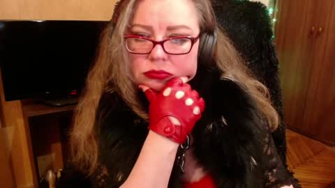 Snapshot of norma_gin chatting on December 24, 2024, 8:05 pm miss Tress online show from December 24, 2024, 8:05 pm