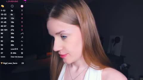 Beatrice online show from December 21, 2025, 7:32 pm