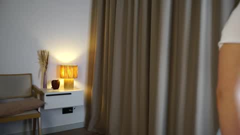 Snapshot of normahallsted chatting on November 25, 2025, 6:41 pm Lina online show from November 25, 2025, 6:41 pm