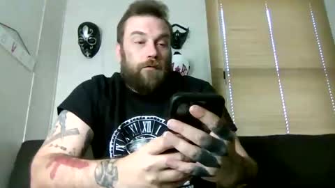 norsirish online show from November 4, 2025, 9:25 pm