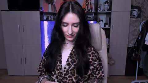 Hazel online show from January 12, 2026, 9:20 pm