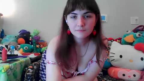 Milk  online show from October 3, 2025, 4:15 pm