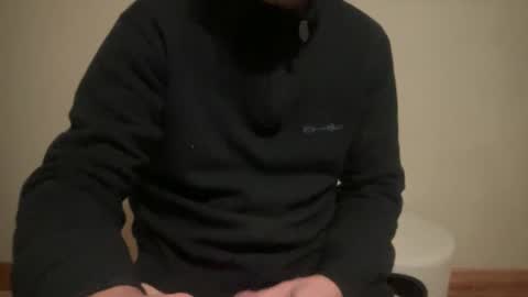 noux69 online show from November 19, 2025, 5:13 pm