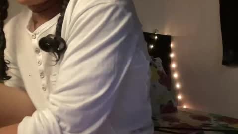 Snapshot of nova21127 chatting on October 26, 2025, 12:33 pm NOVA online show from October 26, 2025, 12:33 pm