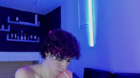 Snapshot of nova_salvadore chatting on January 8, 2026, 4:04 am Nova Salvatore online show from January 8, 2026, 4:04 am