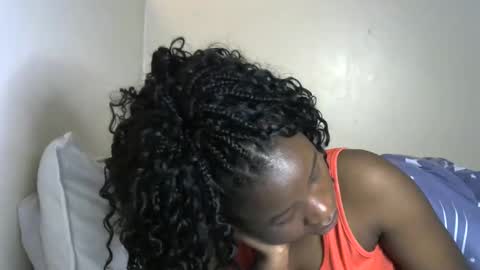 novaah online show from October 13, 2025, 2:06 pm