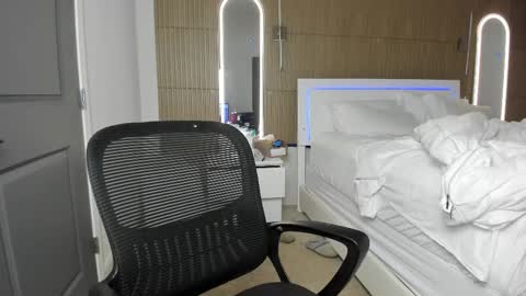 Snapshot of novacandy chatting on October 1, 2025, 2:06 am Nova online show from October 1, 2025, 2:06 am