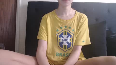 Olivia online show from February 27, 2025, 6:42 pm