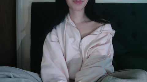 Olivia online show from March 22, 2026, 1:03 pm