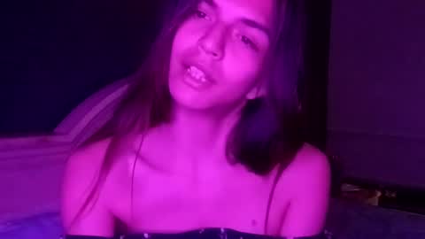 novalovelle online show from March 20, 2026, 11:42 pm