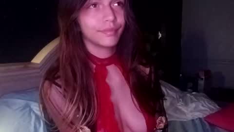 novalovelle online show from March 22, 2026, 3:32 am