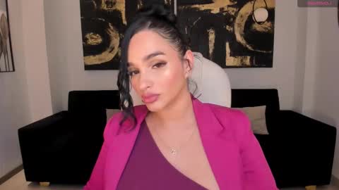 Nova online show from October 7, 2025, 8:06 pm