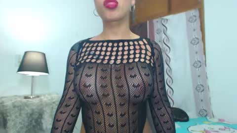 novaxgirl89 online show from May 21, 2026, 11:01 pm