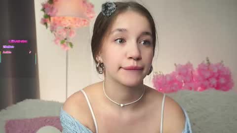 Snapshot of now_you_know chatting on October 9, 2025, 1:14 am Dina online show from October 9, 2025, 1:14 am