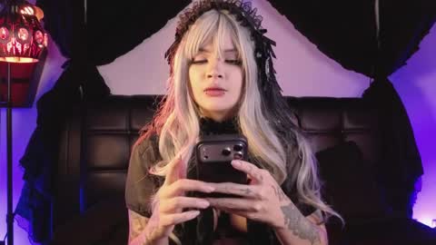 Snapshot of noxarcanee chatting on April 3, 2026, 11:25 pm Goth Darling online show from April 3, 2026, 11:25 pm