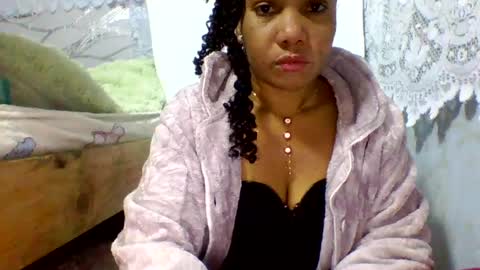 Snapshot of nozina98 chatting on July 19, 2026, 3:49 pm nozina98 online show from July 19, 2026, 3:49 pm