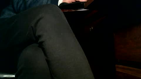 Adults only  online show from January 15, 2026, 2:27 am