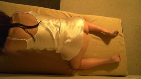 Snapshot of nuisette007 chatting on December 9, 2024, 9:39 am Nuisette007 online show from December 9, 2024, 9:39 am