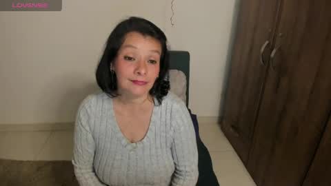 nuit_rose online show from April 4, 2026, 12:09 am