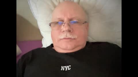 nukiss online show from January 15, 2025, 10:38 am