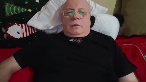 nukiss online show from November 12, 2025, 10:15 am