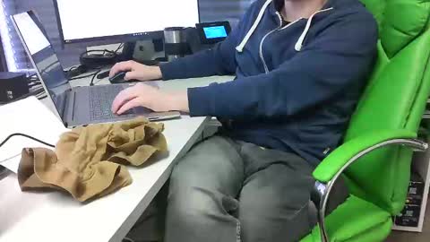 Snapshot of numlove chatting on December 3, 2024, 11:44 am Slave for Mistress and Master online show from December 3, 2024, 11:44 am