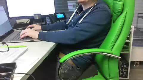 Snapshot of numlove chatting on February 10, 2025, 10:53 am Slave for Mistress and Master online show from February 10, 2025, 10:53 am