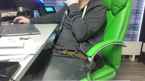 Snapshot of numlove chatting on February 21, 2025, 12:17 pm Slave for Mistress and Master online show from February 21, 2025, 12:17 pm