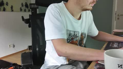 Snapshot of numlove chatting on September 22, 2025, 8:38 am Slave for Mistress and Master online show from September 22, 2025, 8:38 am