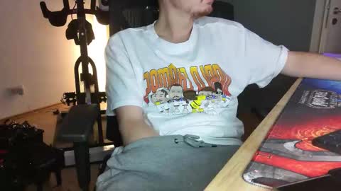 Snapshot of numlove chatting on September 24, 2025, 6:11 pm Slave for Mistress and Master online show from September 24, 2025, 6:11 pm