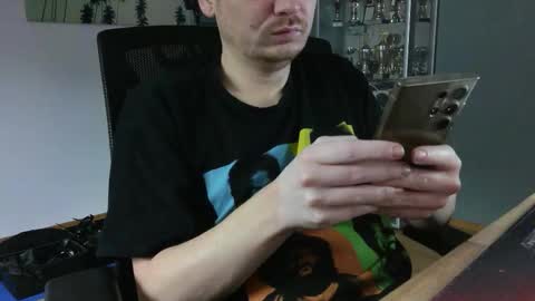 Snapshot of numlove chatting on October 11, 2025, 7:29 am Slave for Mistress and Master online show from October 11, 2025, 7:29 am