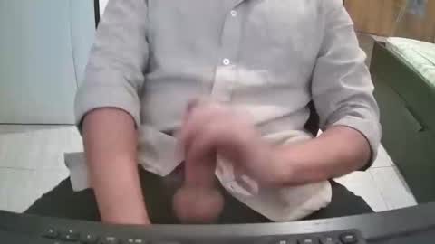 nuotatore90 online show from September 13, 2025, 9:47 pm