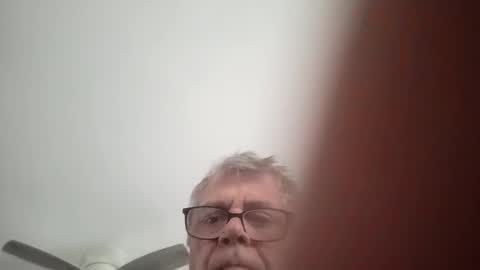 Snapshot of nutswcream chatting on February 3, 2025, 9:39 pm Nutswithcream a quick jackpots of preeeee online show from February 3, 2025, 9:39 pm