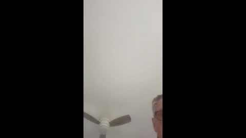 Snapshot of nutswcream chatting on March 5, 2025, 6:23 pm Nutswithcream a quick jackpots of preeeee online show from March 5, 2025, 6:23 pm