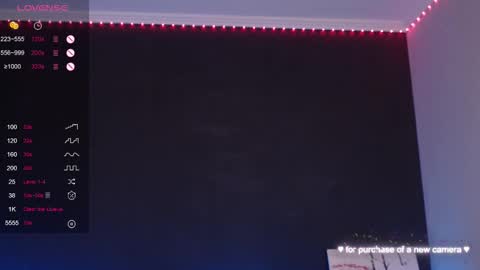 nutsy_kitty online show from October 19, 2025, 8:53 pm