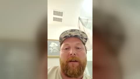 Snapshot of nutterbutt24 chatting on July 19, 2026, 5:33 am nutterbutt24 online show from July 19, 2026, 5:33 am