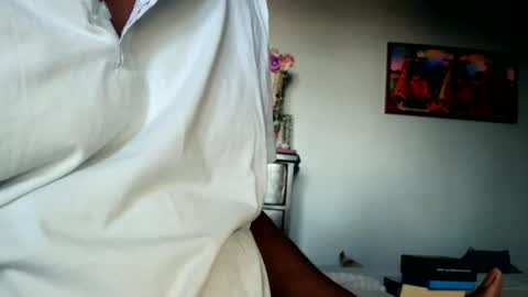 KN online show from October 9, 2025, 3:43 pm