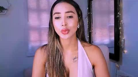 Nycole online show from October 26, 2025, 5:41 pm