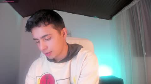 Snapshot of nyko_ds chatting on October 10, 2025, 7:57 pm nyko_ds online show from October 10, 2025, 7:57 pm