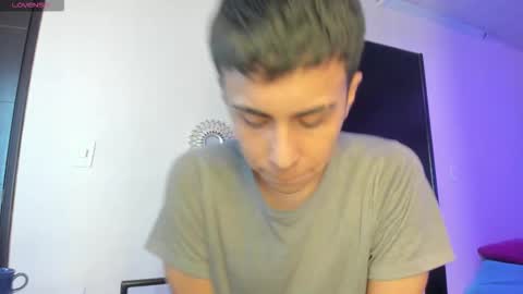 Snapshot of nyko_ds chatting on November 17, 2025, 3:56 am nyko_ds online show from November 17, 2025, 3:56 am