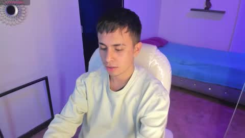 Snapshot of nyko_ds chatting on November 18, 2025, 4:06 am nyko_ds online show from November 18, 2025, 4:06 am