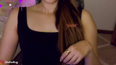 Nylaah online show from May 25, 2026, 1:44 am